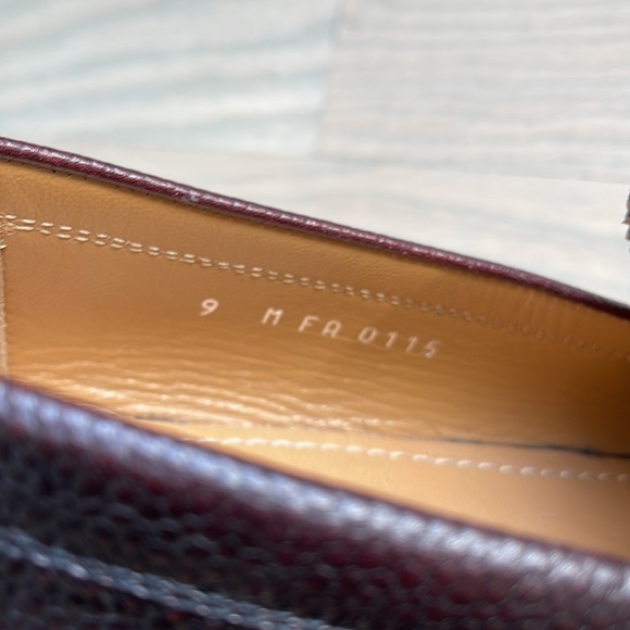 Louis Vuitton Major loafer in brown. The vamp is signed silver-tone LV Initials - Picture 5 of 7